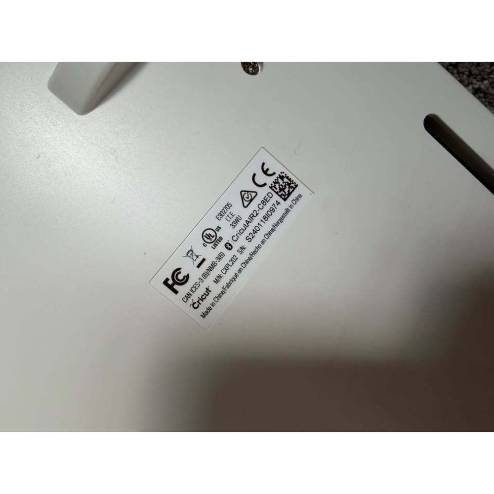 Cricut Explore Air 2 Cutting Machine + Carrying Case - Picture 6 of 9